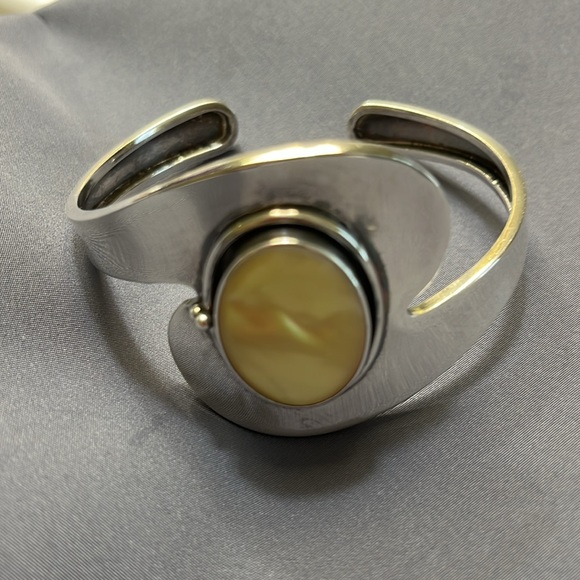 Silver cuff with citrine stone - Picture 1 of 4